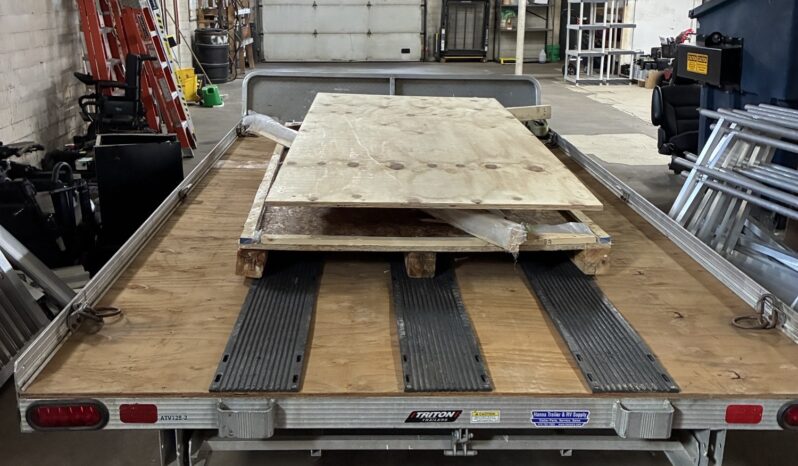 
								7697 – 2021 Triton Trailer full									