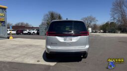 
										2024 Chrysler Pacifica full									