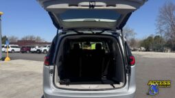 
										2024 Chrysler Pacifica full									