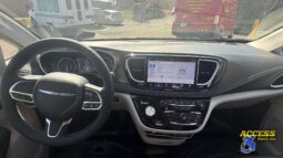 
										2024 Chrysler Pacifica full									