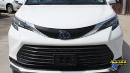 
										2022 Toyota Sienna full									
