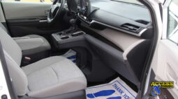 
										2022 Toyota Sienna full									