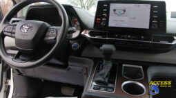 
										2022 Toyota Sienna full									