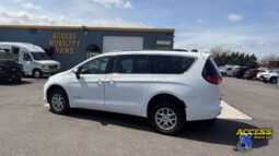 
										2021 Chrysler Voyager full									