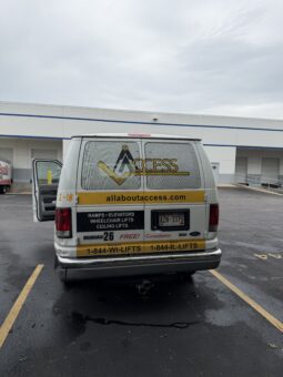 
										3740 – 2009 Ford Econoline E150 – #26 full									
