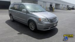 2474 – 2015 Chrysler Town & Country – #12