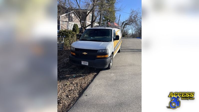 
								3305 – 2018 Chevrolet Express – #23 full									