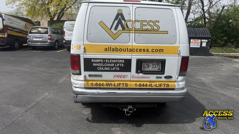 
								3740 – 2009 Ford Econoline E150 – #26 full									