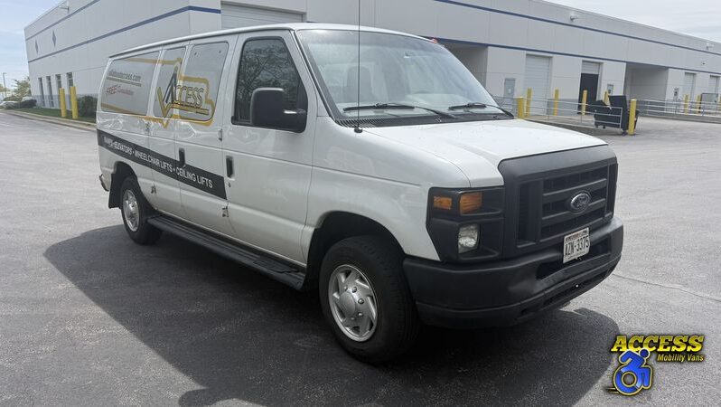 
								3740 – 2009 Ford Econoline E150 – #26 full									