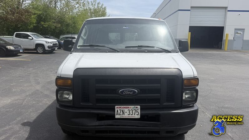 
								3740 – 2009 Ford Econoline E150 – #26 full									