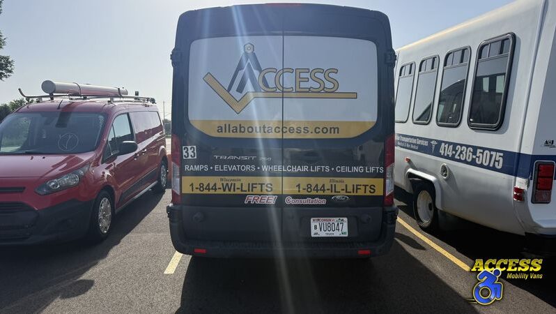
								4580 – 2017 Ford Transit T – #33 full									
