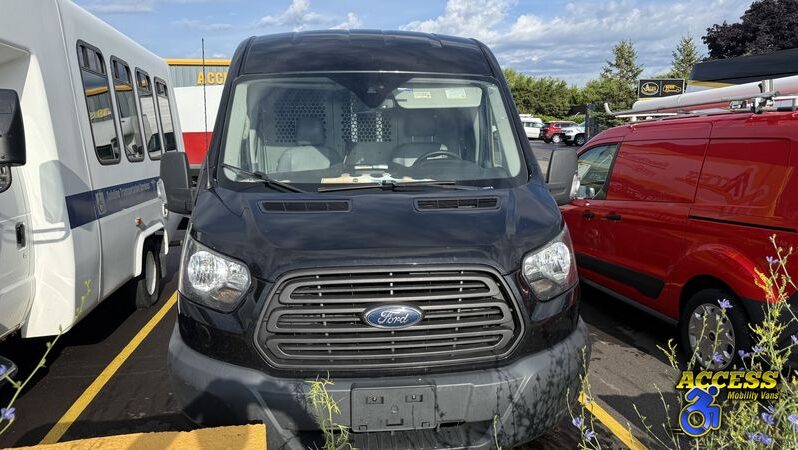 
								4580 – 2017 Ford Transit T – #33 full									