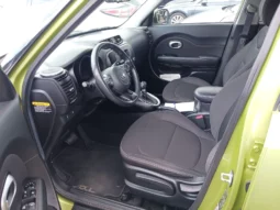 
										2016 KIA Soul full									