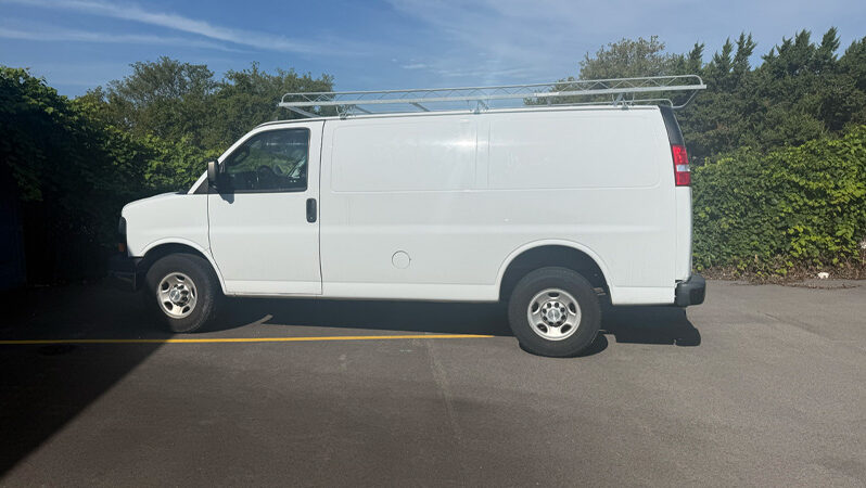 
								9867 – 2018 Chevrolet Express – #70 full									