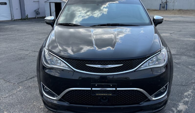 
								2018 Chrysler Pacifica full									