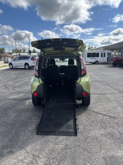 
										2016 KIA Soul Wheelchair Van full									