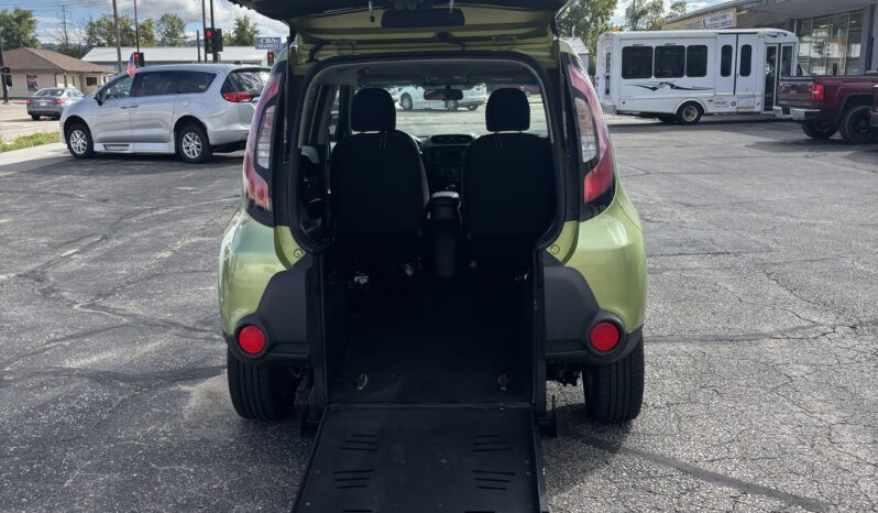 
								2016 KIA Soul Wheelchair Van full									