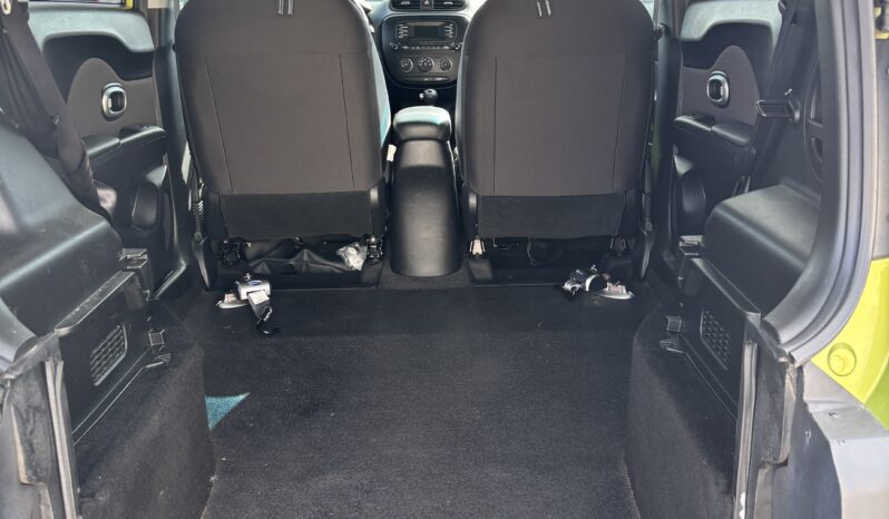 
								2016 KIA Soul Wheelchair Van full									