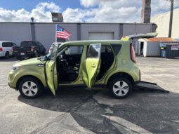 
										2016 KIA Soul Wheelchair Van full									