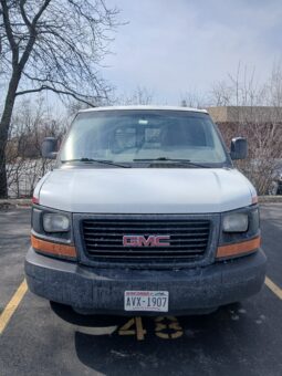 
										3954 – 2004 GMC Savana – #28 full									