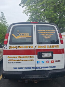 
										3954 – 2004 GMC Savana – #28 full									