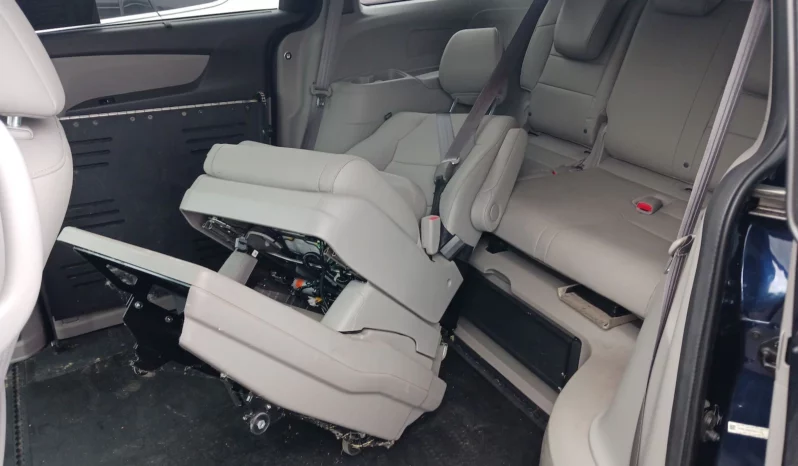 
								2015 Honda Odyssey EX-L Wheelchair Van full									