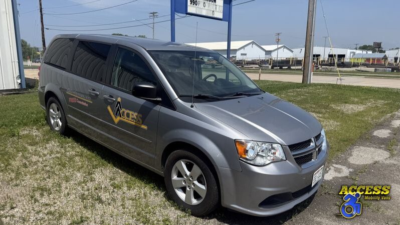 
								2702 – 2013 Dodge Grand Caravan – #14 full									