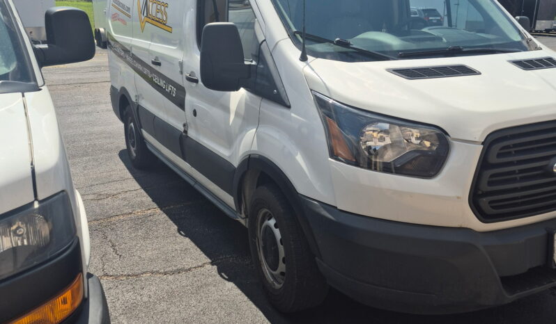 
								4084 – 2018 Ford Transit T – #29 full									