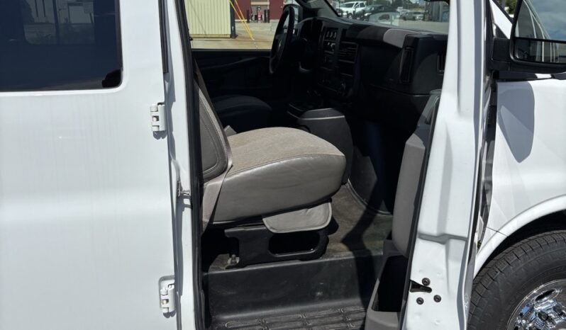 
								2019 Chevrolet Express full									