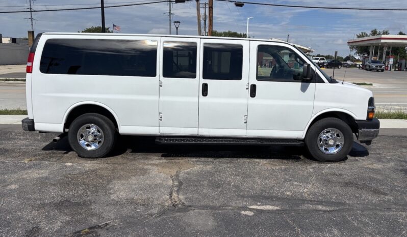 
								2019 Chevrolet Express full									