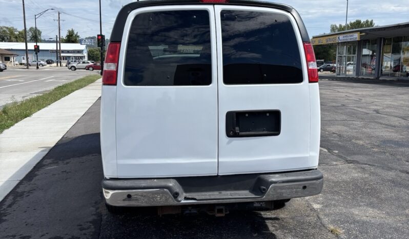 
								2019 Chevrolet Express full									