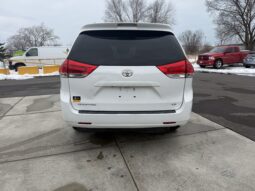 
										2012 Toyota Sienna LE Wheelchair Van full									
