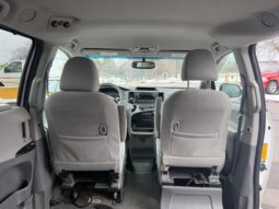 
										2012 Toyota Sienna LE Wheelchair Van full									