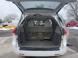 
										2012 Toyota Sienna LE Wheelchair Van full									