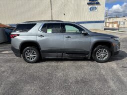 
										2023 Chevrolet Traverse LT Wheelchair Van full									