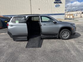 2023 Chevrolet Traverse LT Wheelchair Van