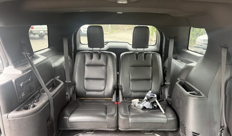 
								2015 Ford Explorer XLT Wheelchair Van full									