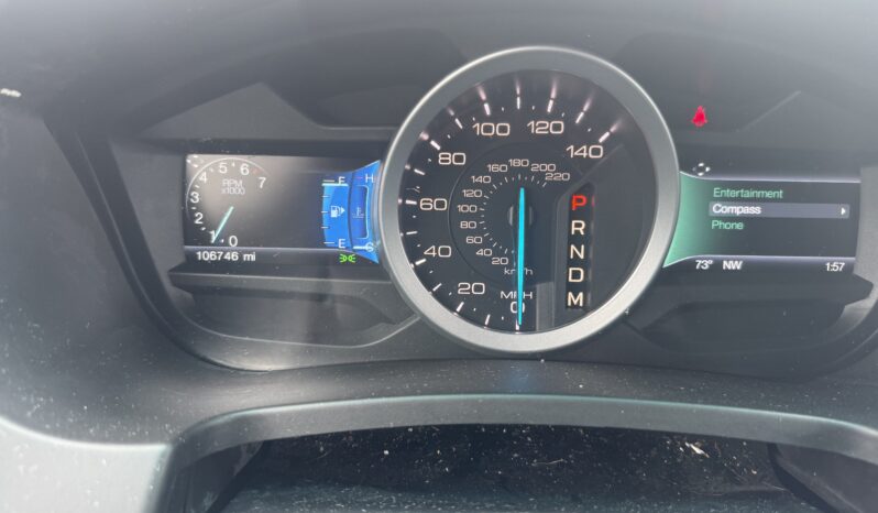 
								2015 Ford Explorer XLT Wheelchair Van full									