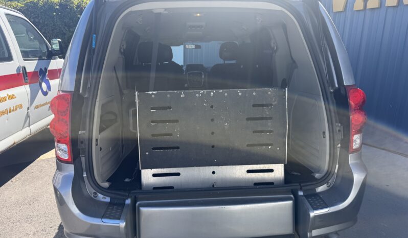 
								2014 Dodge Grand Caravan SE Wheelchair Van full									