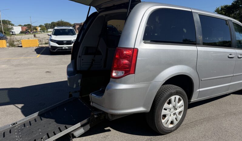 
								2014 Dodge Grand Caravan SE Wheelchair Van full									
