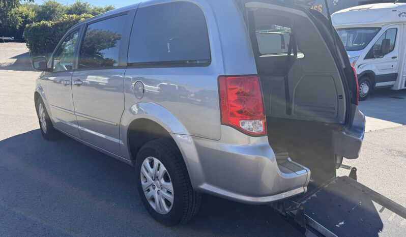 
								2014 Dodge Grand Caravan SE Wheelchair Van full									