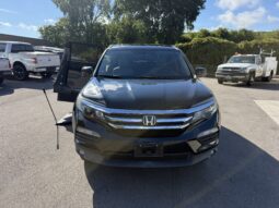 
										2018 Honda Pilot EXL-R Wheelchair Van full									