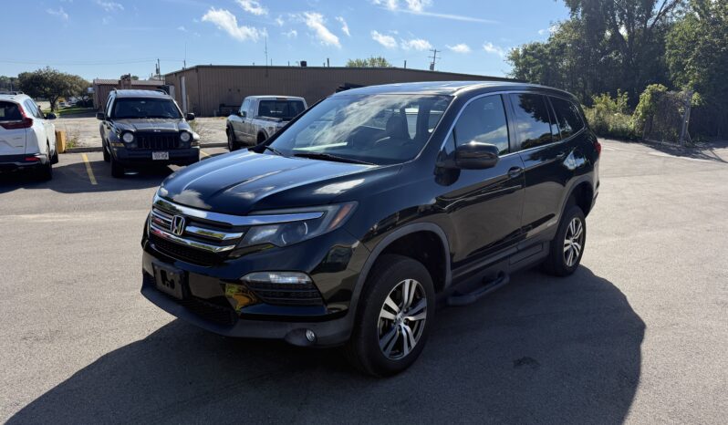 
								2018 Honda Pilot EXL-R Wheelchair Van full									