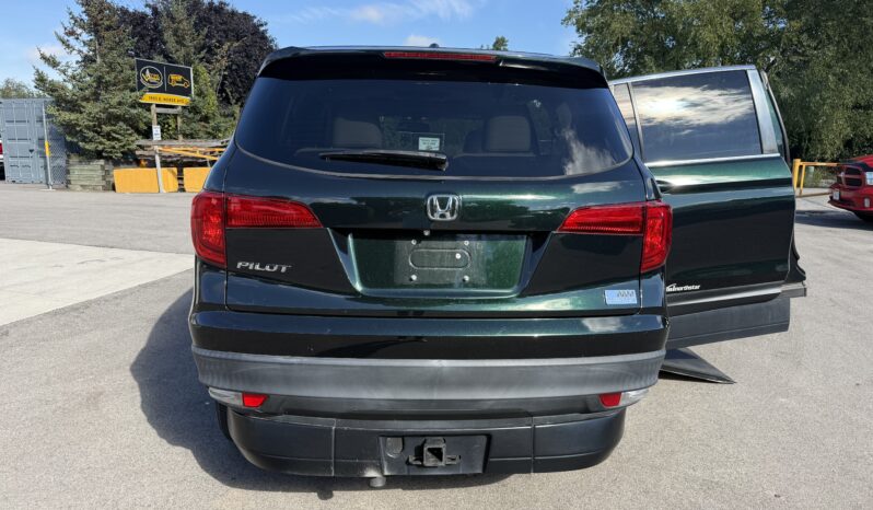 
								2018 Honda Pilot EXL-R Wheelchair Van full									