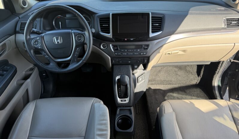 
								2018 Honda Pilot EXL-R Wheelchair Van full									