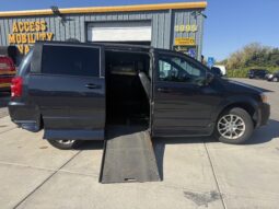 2013 Dodge Grand Caravan R/T Wheelchair Van